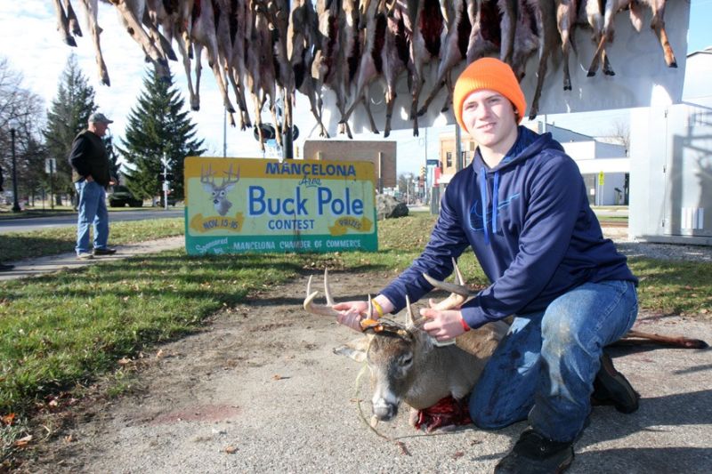 20151116 mancelona 61st buck pole 2015