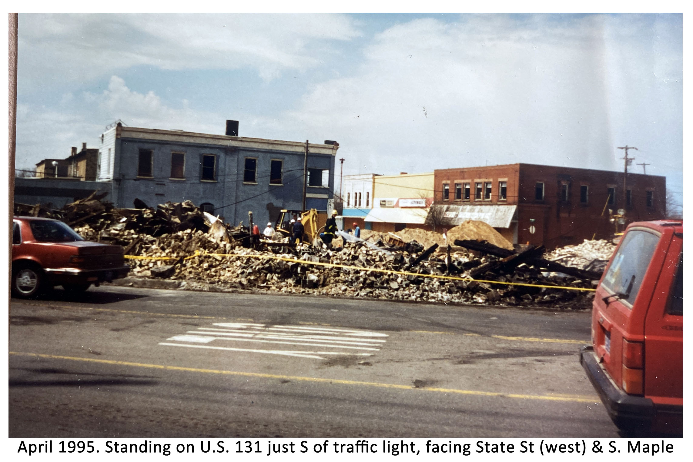 1995 April on 131 facing west to State Street and S Maple and town Triangle IMG 1602